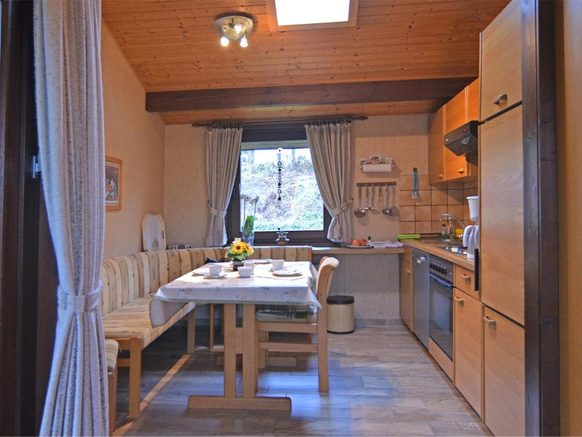 Furnished Bungalow With Peaceful Neighbourhood Мешеде Экстерьер фото