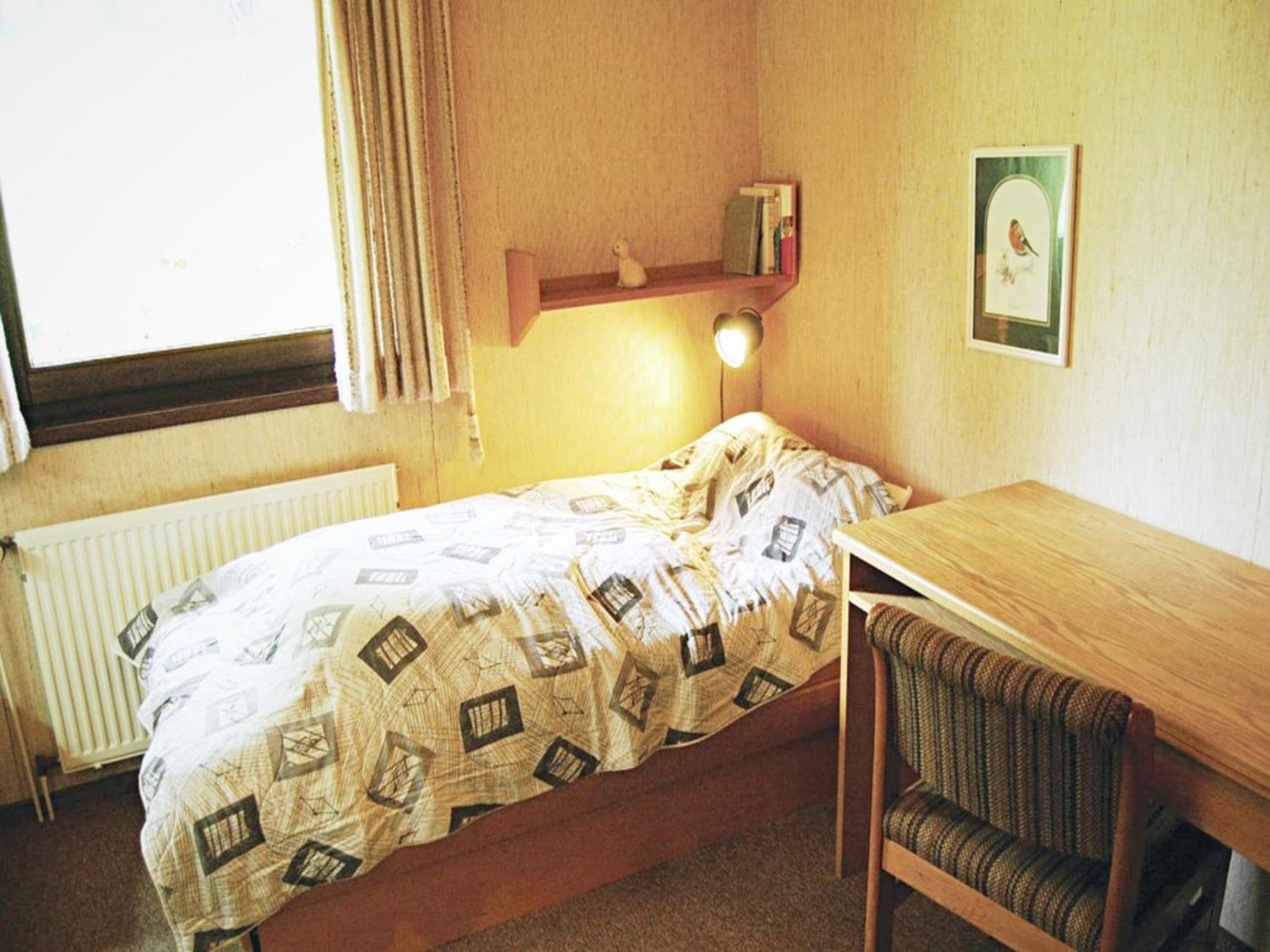 Furnished Bungalow With Peaceful Neighbourhood Мешеде Экстерьер фото